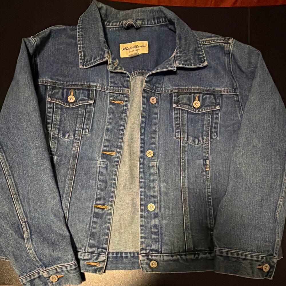 Eddie Bauer Men’s Denim Jean Jacket Size XL Blue Classic Trucker Button Front